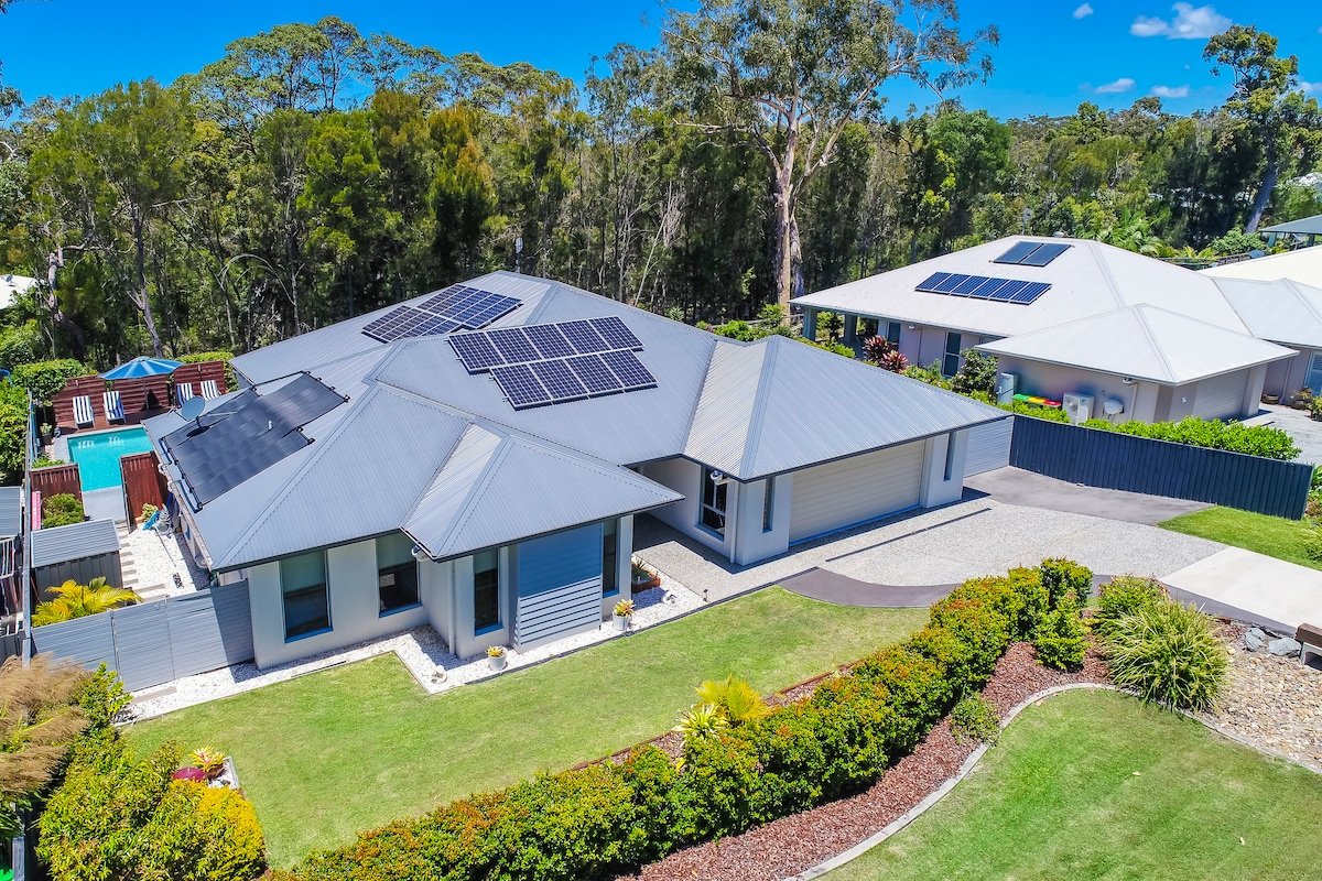 Serenity Retreat Noosa, Private Solar Heated Pool gallery image 4