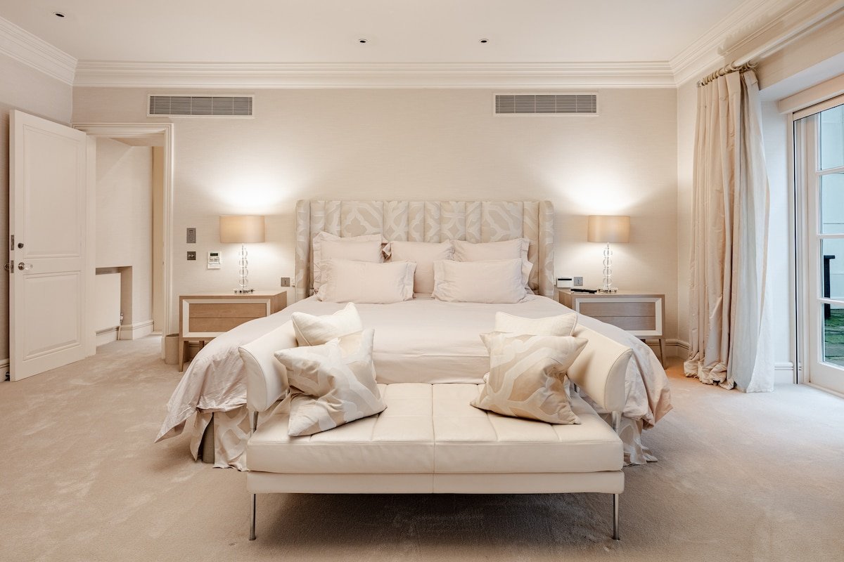 Ultra Lux Duplex Flat in Mayfair gallery image 4