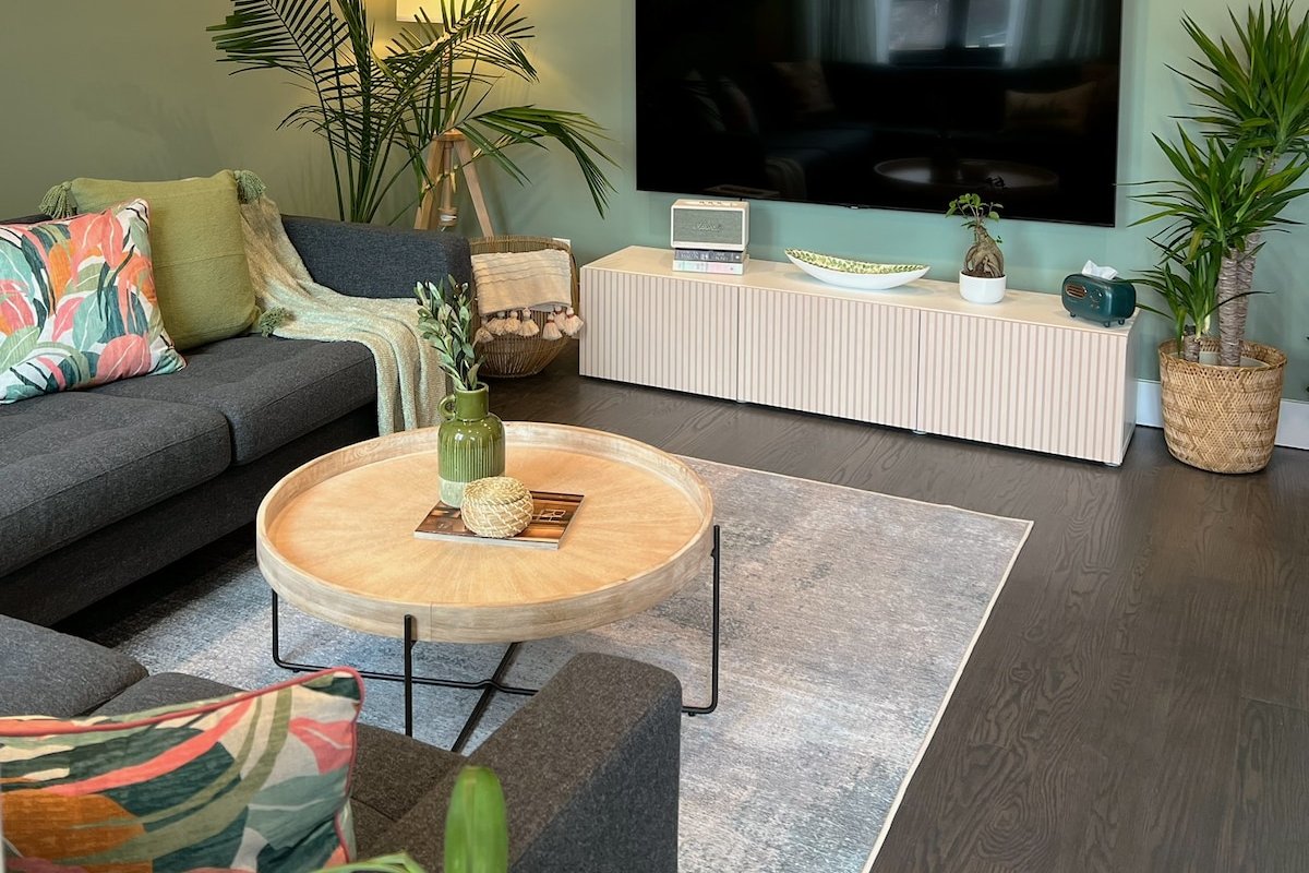 Brooklyn Apt w/ Private Parking & Close to Subway. gallery image 3