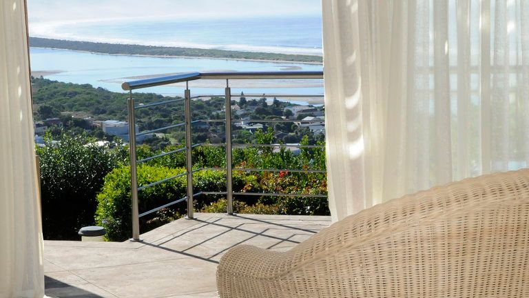 La Vista Lodge Lagoon View Luxury Suite 6