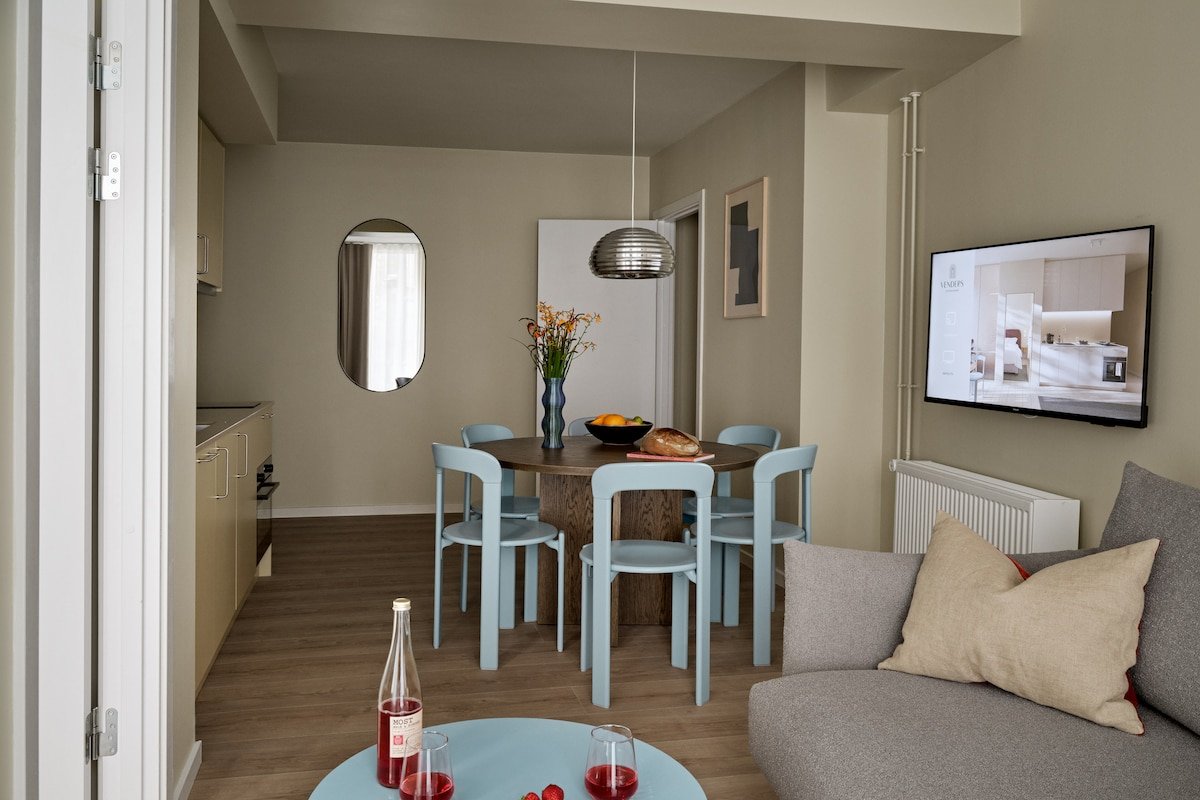 Two-Bedroom Apartment for 6 gallery image 3