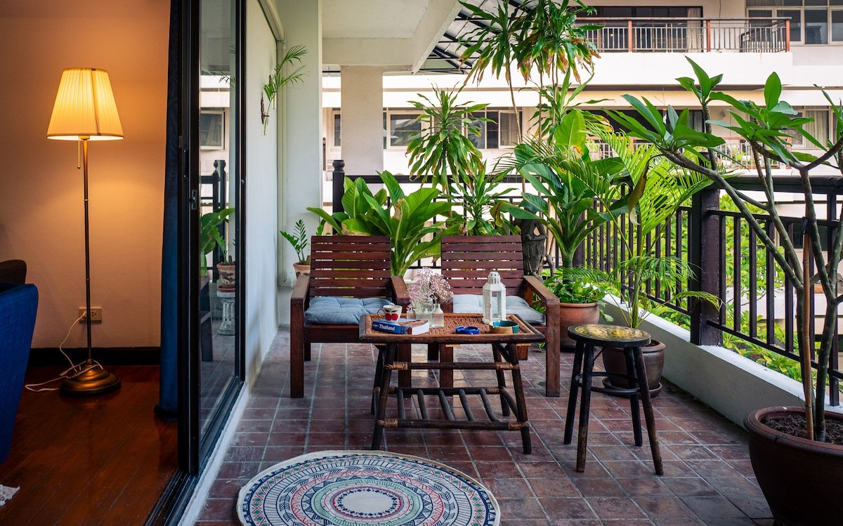 Spacious 3BR,7 min. walk to Asok BTS&Sukhumvit MRT gallery image 2