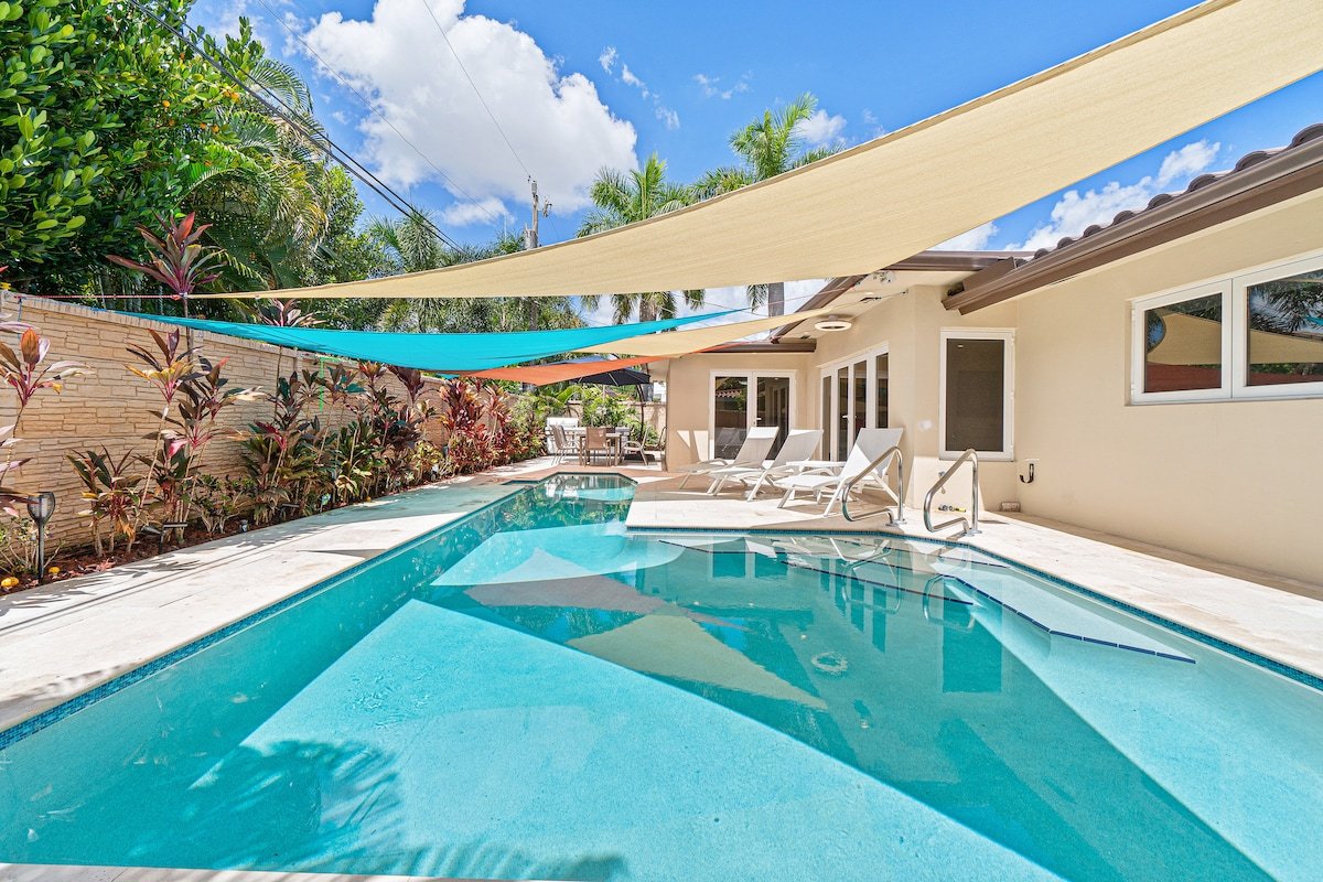 By The Sea Vacation Villas 5 Star 4min. to beach gallery image 2