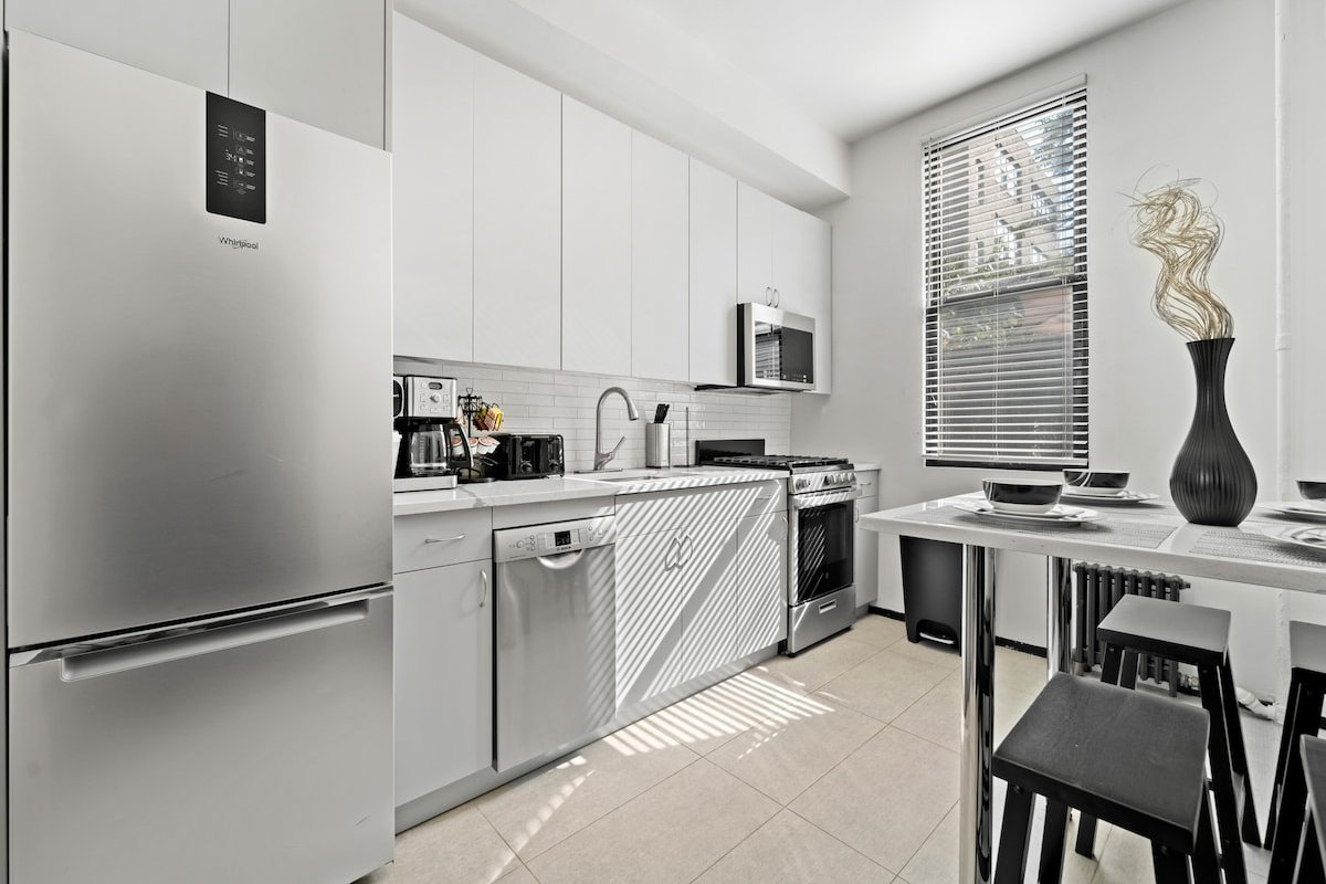 Bushwick 3BR Loft – Rooftop, Group Friendly gallery image 4