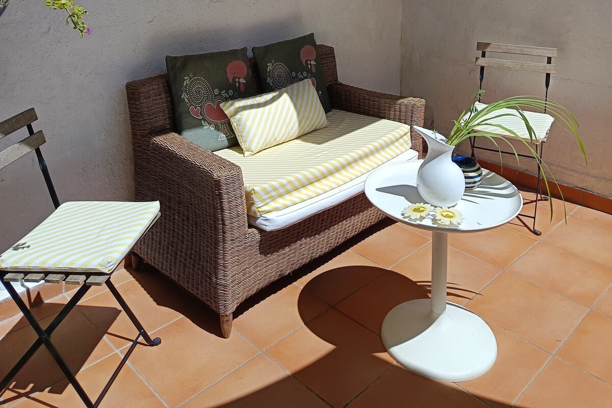 Portuguese Home with bbq & Terrace private Porto gallery image 5