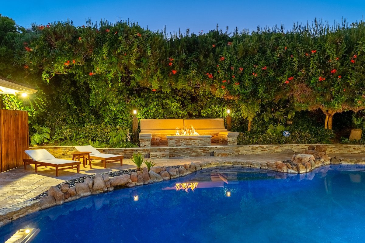 3BR Malibu Oasis – Heated Pool, Sauna & Game Room gallery image 2