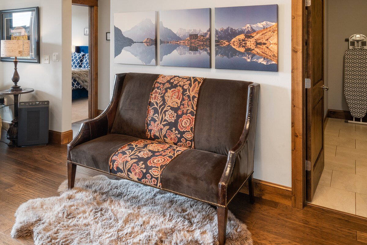 Main Street, Mountain View Luxury Condo in Bozeman gallery image 4