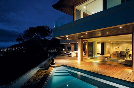 Photo 4 of Ellerman Villa accommodation in Bantry Bay, Cape Town with 5 bedrooms and 5 bathrooms