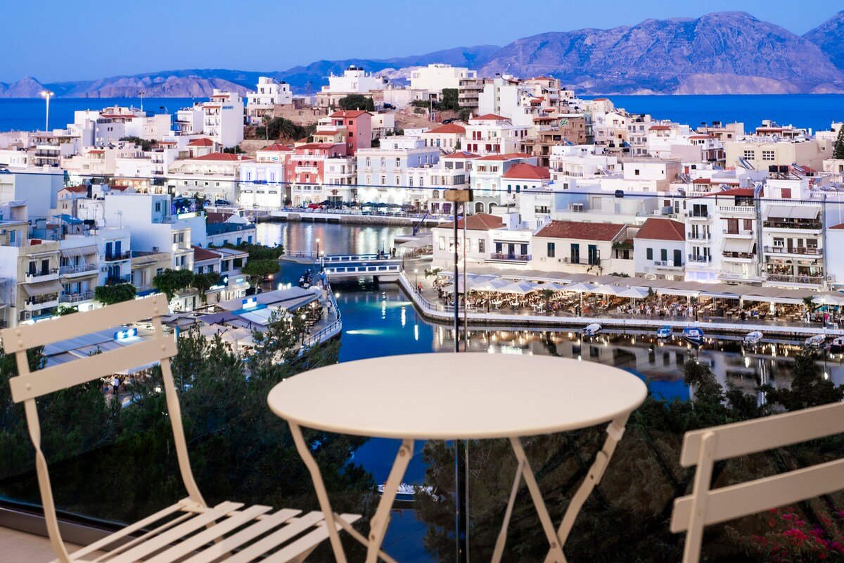 Villa with Lake & Sea View with Jacuzzi -GiomaMeze gallery image 4