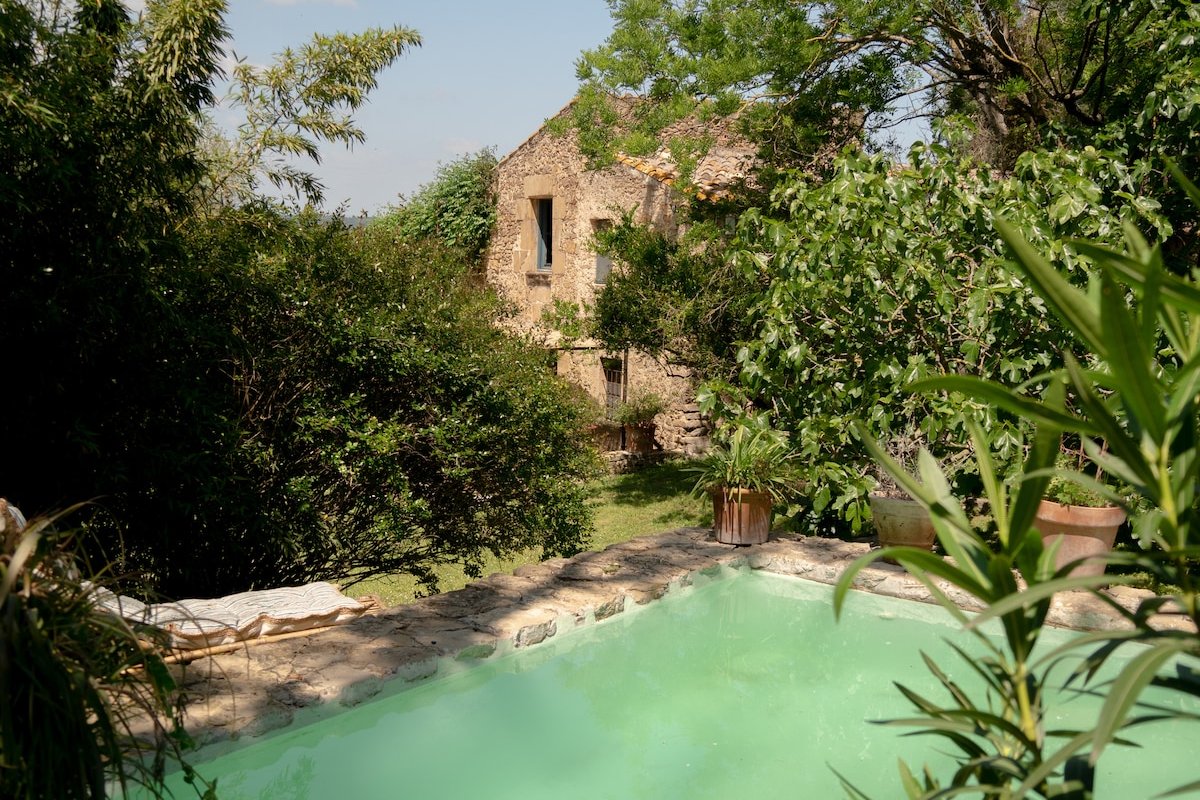 Calasolita – A charming little masia gallery image 3