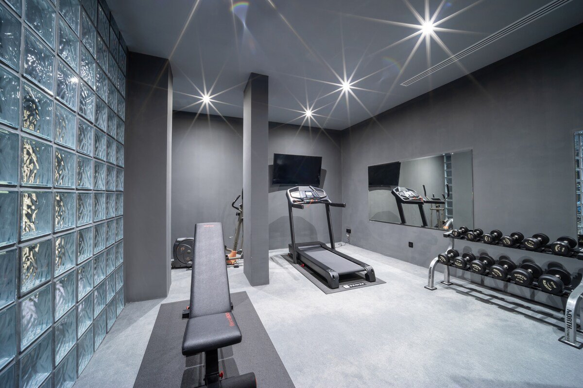 Seafront5+1Bedrooms & Gym&Entertain-Villa Serenity gallery image 3