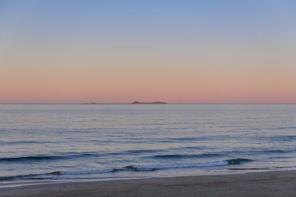 Pacific Dawn on the Beach One gallery image 5