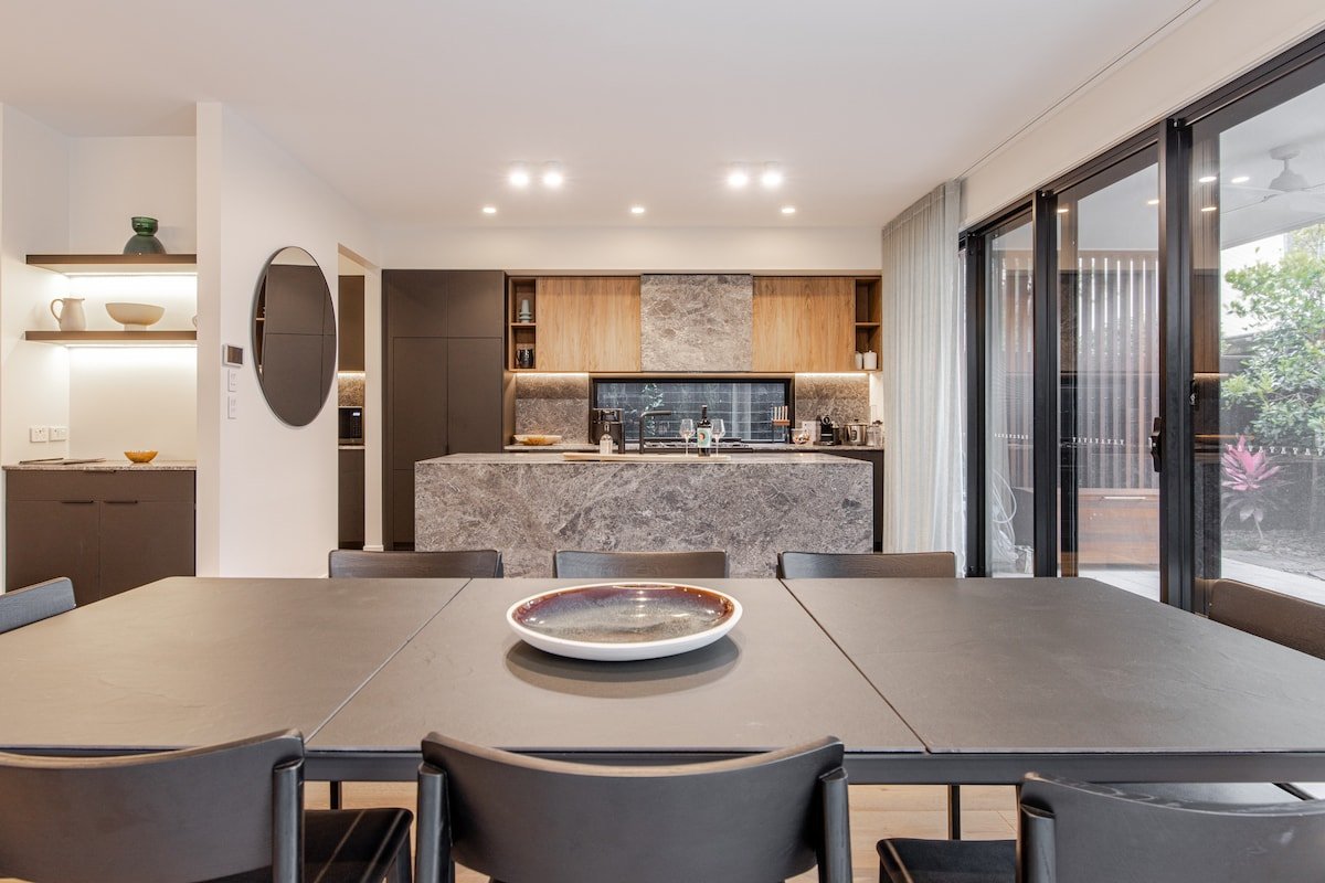 Very Private Luxury House on James Street gallery image 4