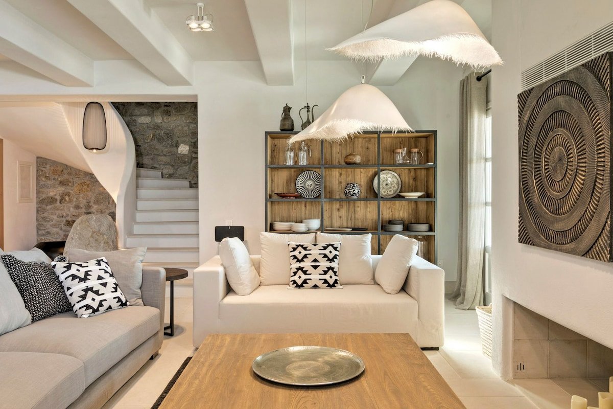 “Delphine” by Aqualiving Villas gallery image 4