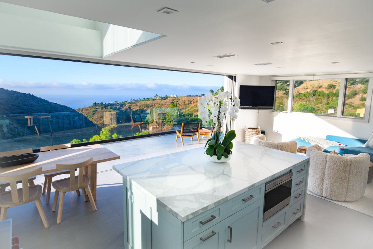 The Malibu Modern Oasis – Oceanview 4 Bedrooms