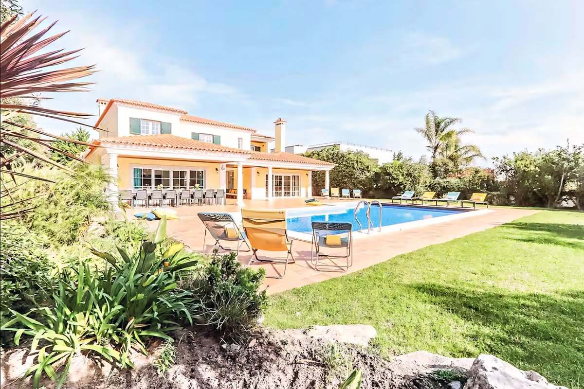 Stunning Villa: Pool, Golf & Beach near Cascais