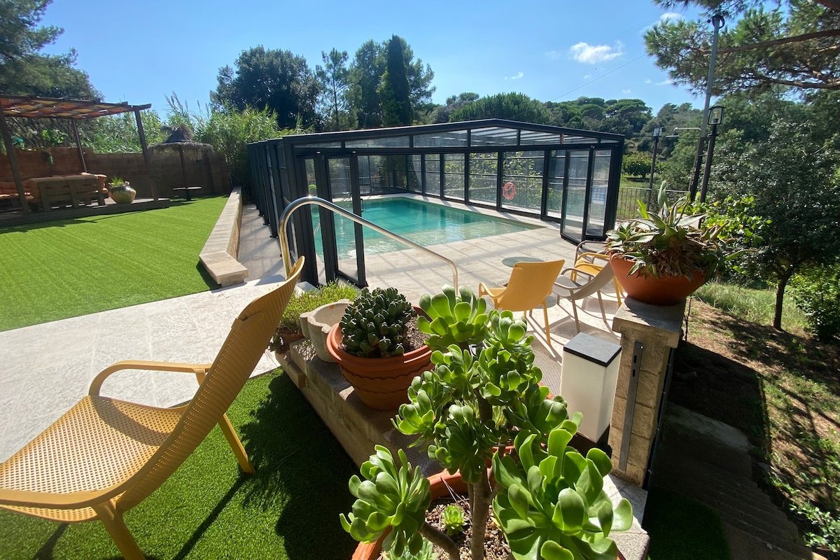 4 P Finca con piscina climatizada, jacuzzi gallery image 3