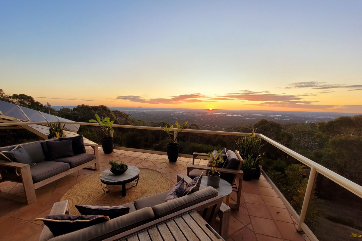 Lascelles Lookout – A Haven On The Hill