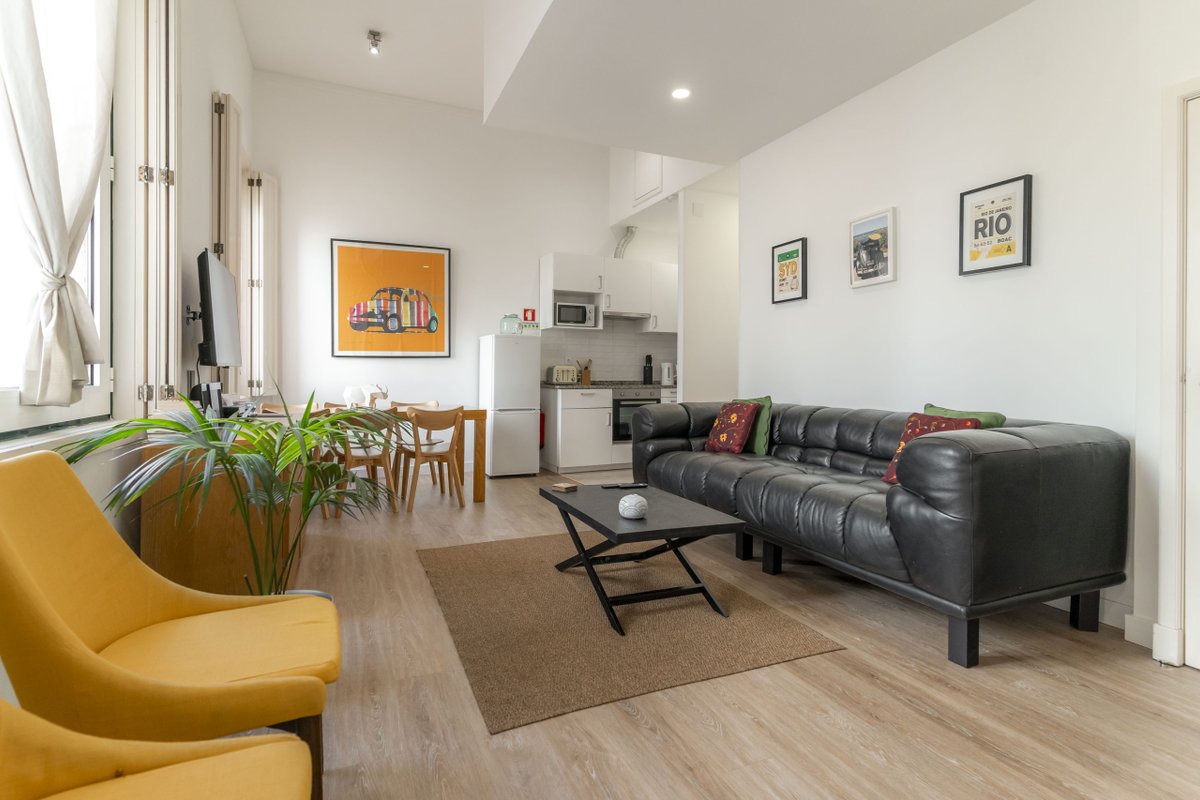 Lv Premier Chiado CH5- ac, elevator, central NEW