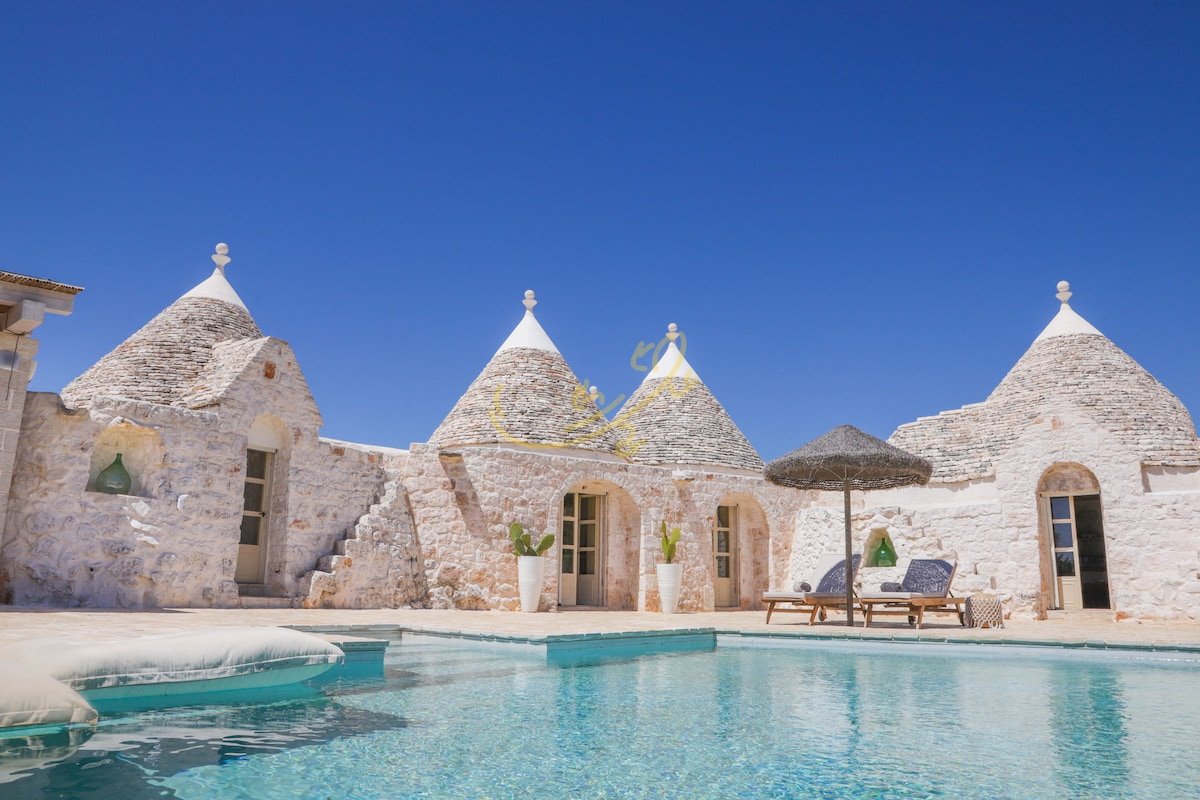 TD Trulli di Carole Renovated Trulli with Pool gallery image 2