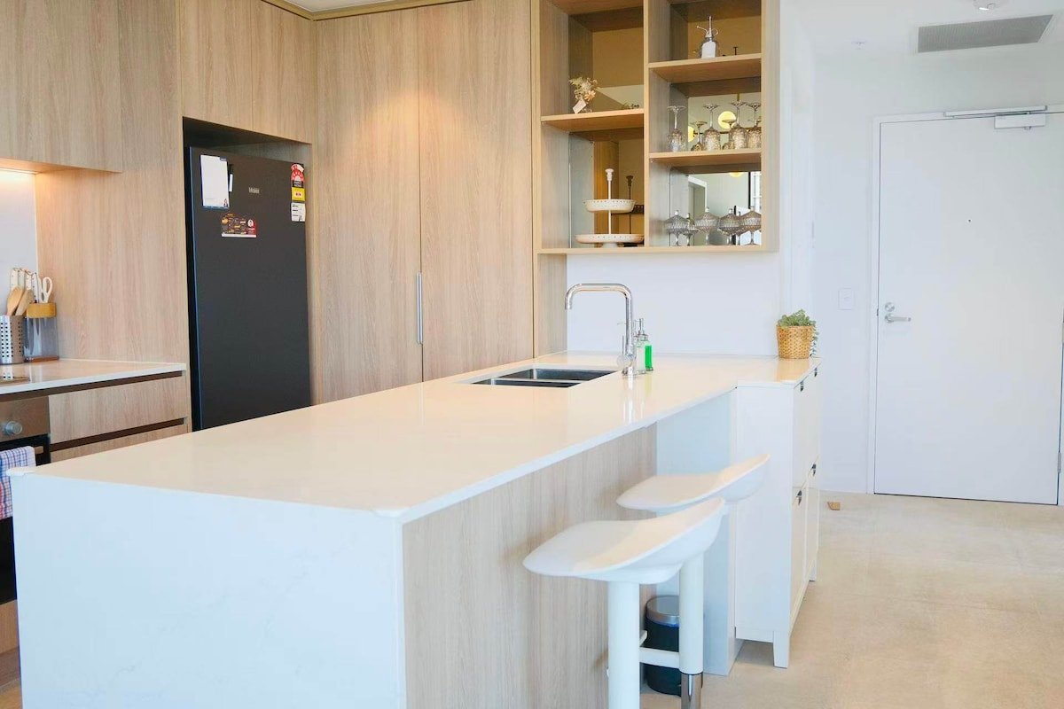 The Urban Canvas – Artistic 2BR in the City gallery image 5