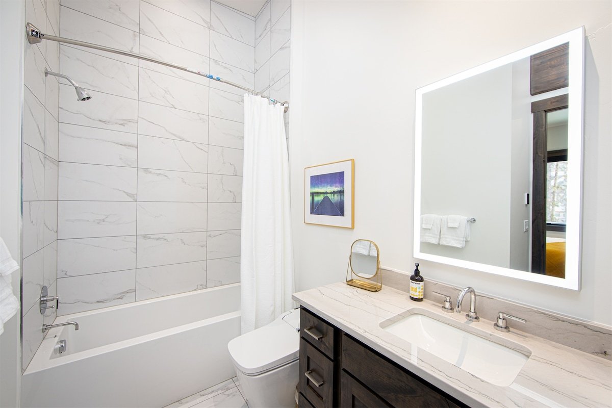 Luxury Ski-In/Ski-Out. Elevator, Game Room, Views! gallery image 2