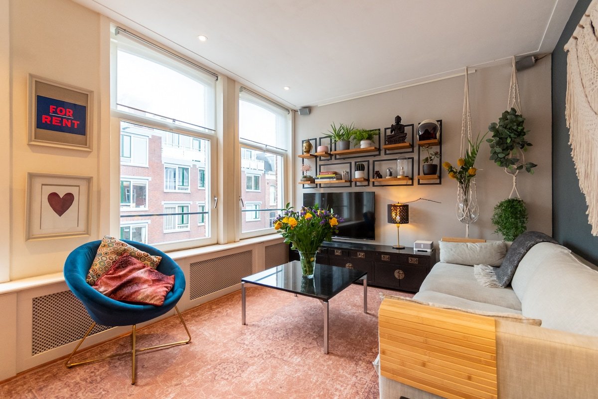 Modern Apartment 2 Bedroom 2 baths in De Pijp gallery image 5