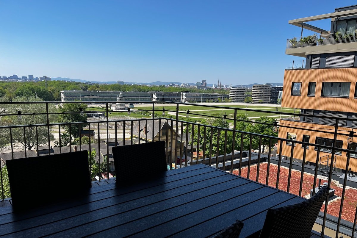 Green Park Apartment gallery image 2