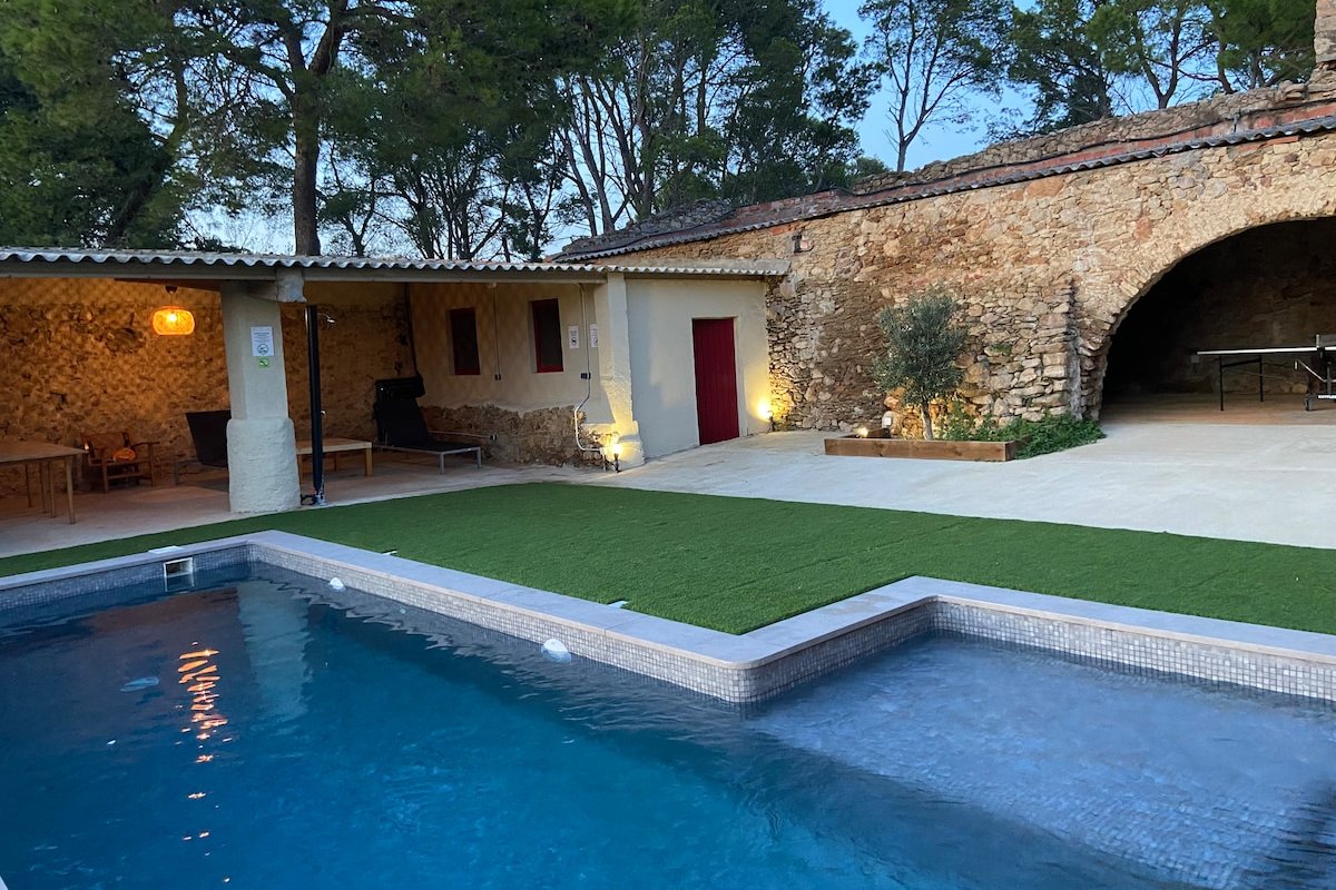 Torre Bertrana, Masía histórica entre viñas gallery image 4