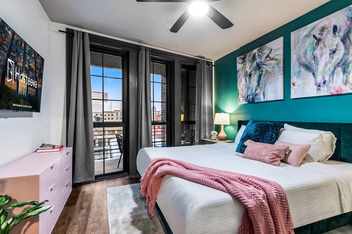 Delta Tranquility: 4BR Urban Escape Condo gallery image 4