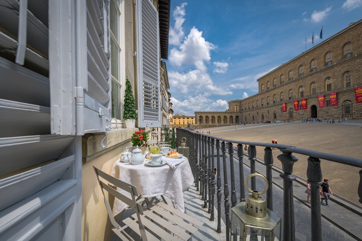 Unparalleled Views and Exceptional Style gallery image 5