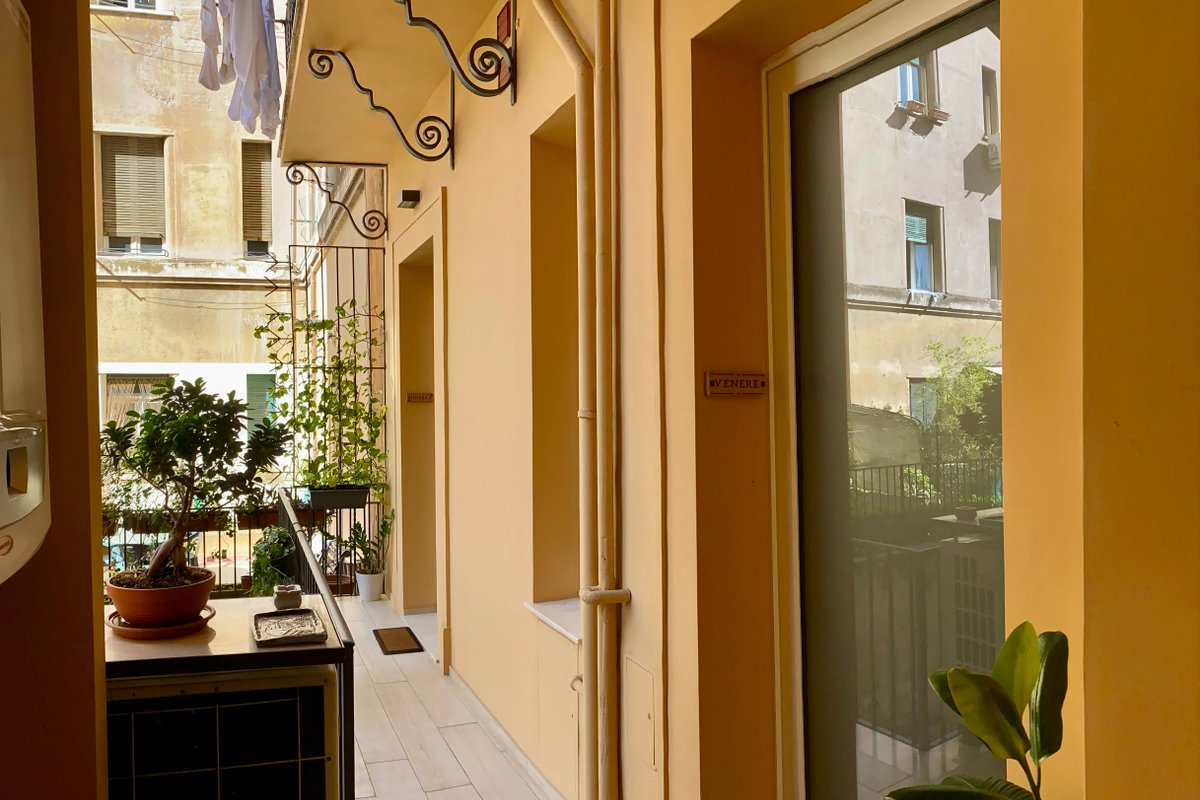 Colosseo/Monti.8 posti letto divisibile in 2 unità