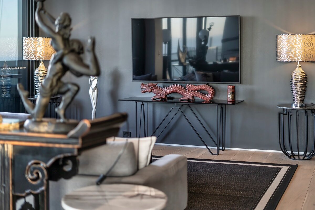 Surfers Paradise Penthouse gallery image 3