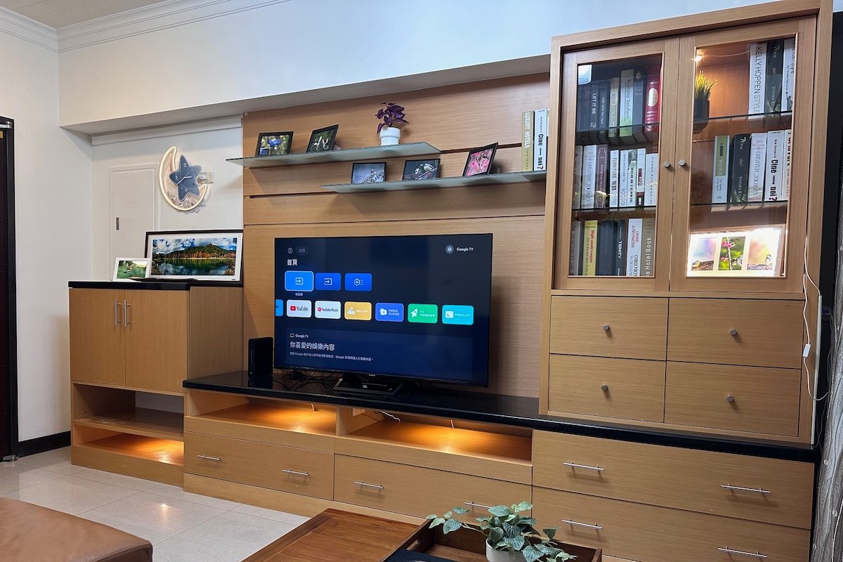 *New* Spacious 3BR Taipei Main Station Unit gallery image 4