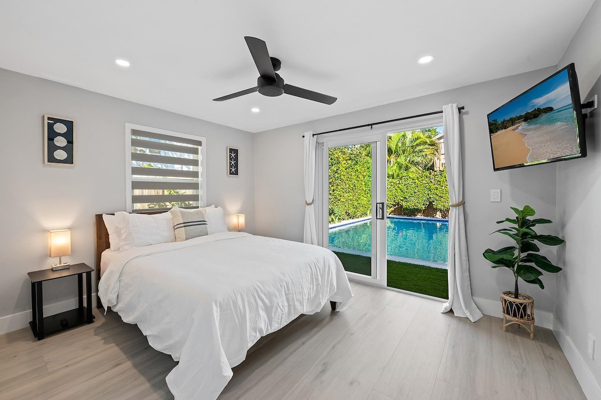 Hidden Bungalow Steps to Beach | Heated Pool gallery image 4