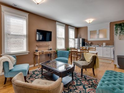 Warm & Comforting 4br/2ba In Andersonville