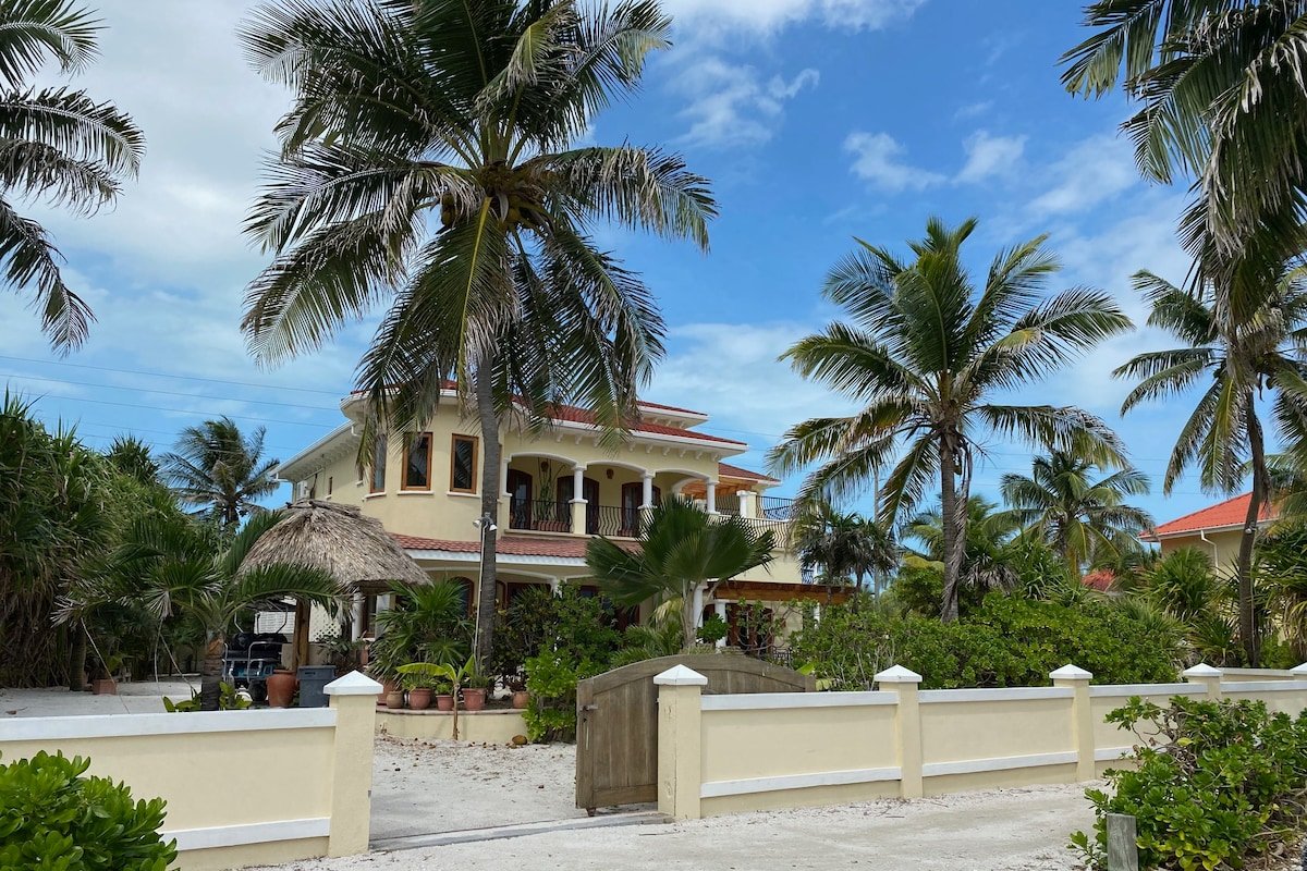 Adagio Villa gallery image 4