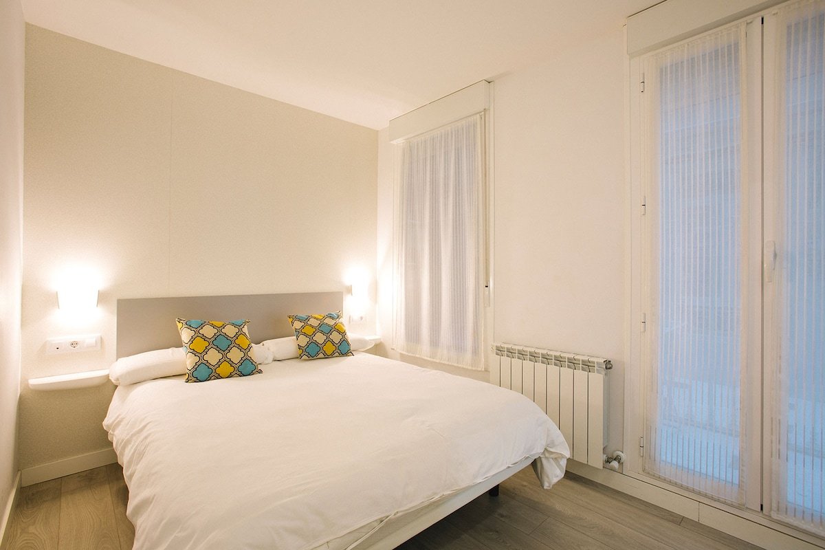 6 Getaria B superb central apartment gallery image 4