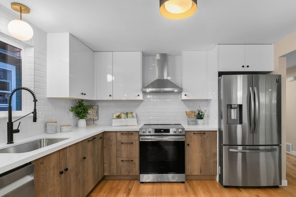 Modern for Families w/ AC | 5BR 3BA | Central SEA gallery image 2