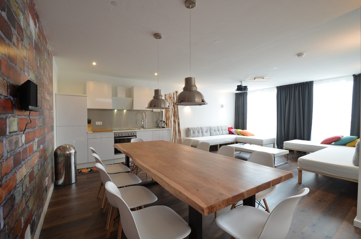 3 Bathroom * Rhapsody In Roof * Penthouse gallery image 2