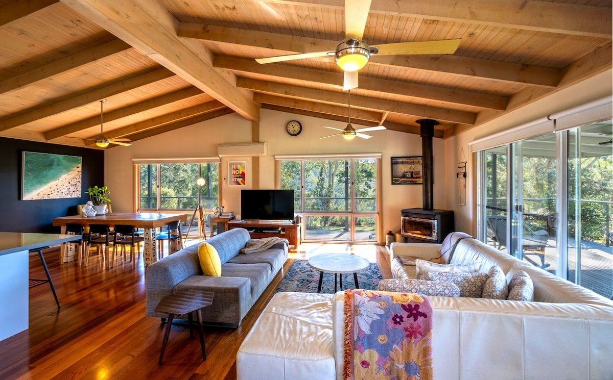 Otway Valley Lodge – idyllic Otways family home gallery image 5