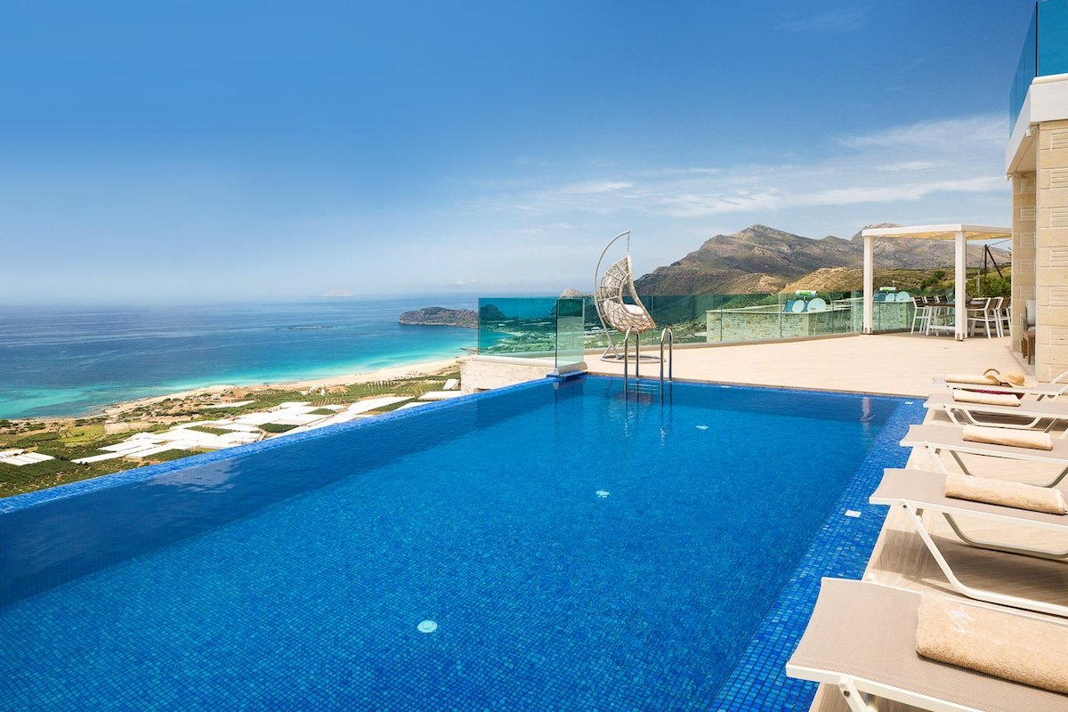 Elia Villa, 3 BD, 3 BA, private pool, sea views! gallery image 3