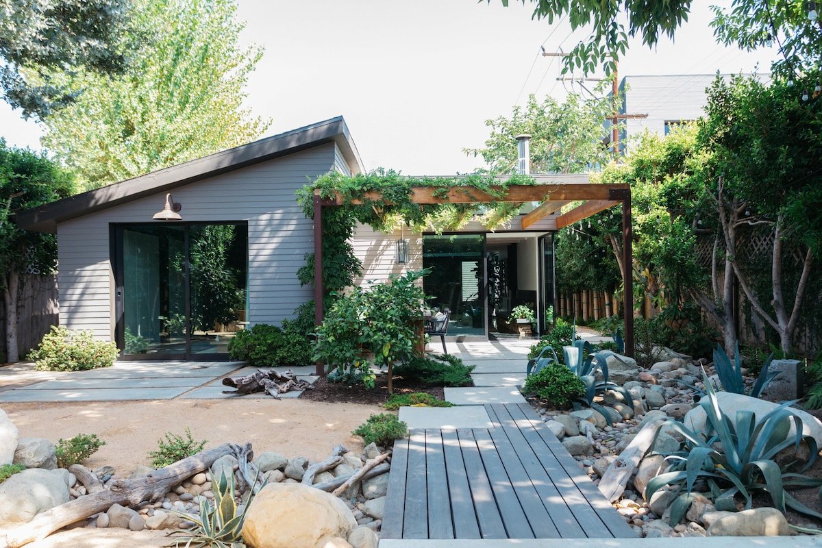 Laid-Back Luxe gallery image 2