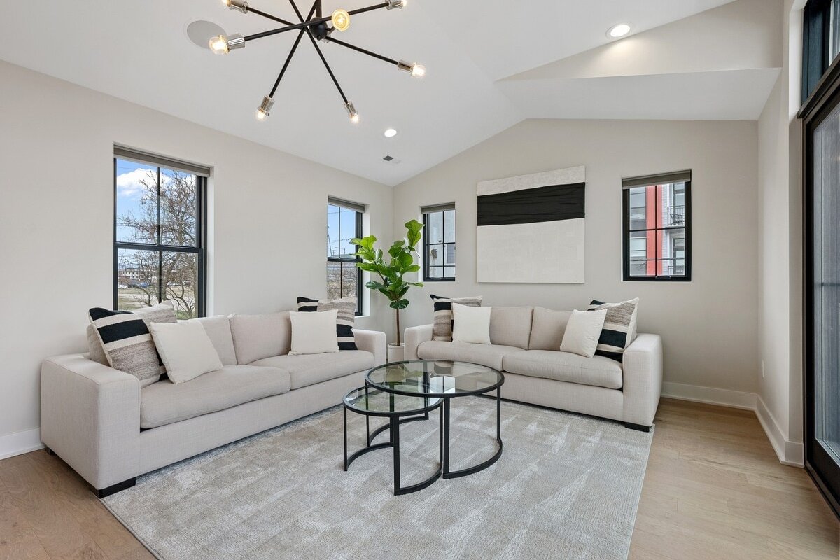 AMAZING MODERN NEW BUILD IN ITALIAN VILLAGE! gallery image 3