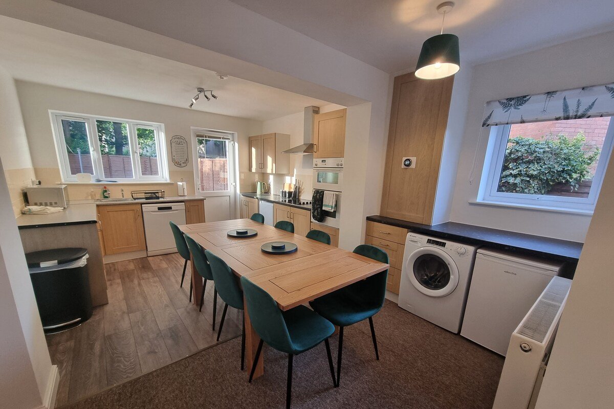 Charfield House by Cliftonvalley gallery image 3