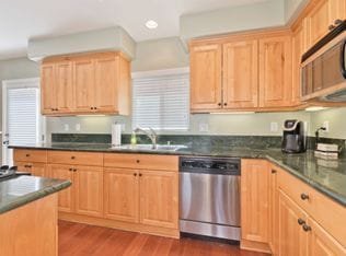 13+ guests required to get 4 bedrooms gallery image 4