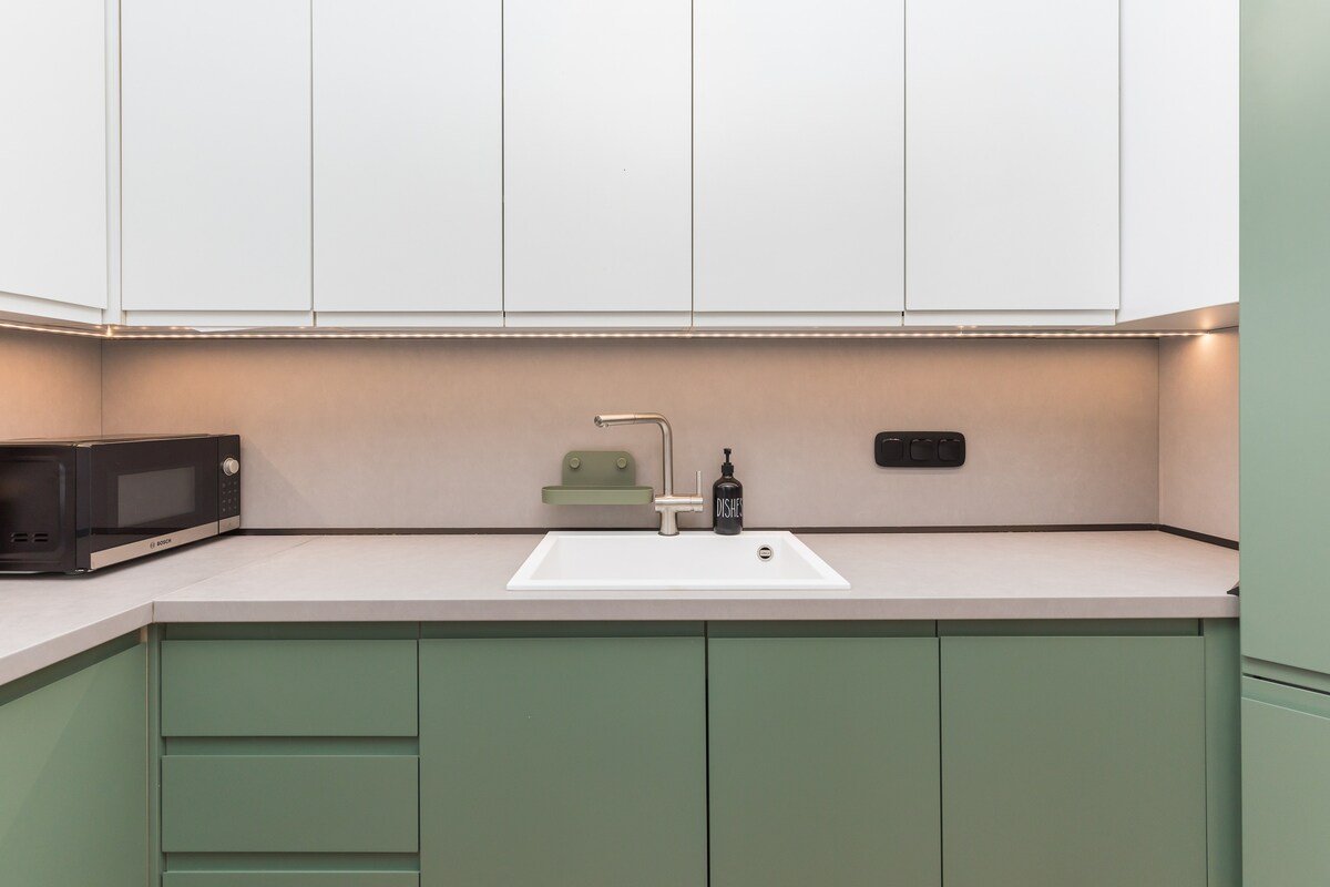 Dolly by halu!: Luxe apartment in Thessaloniki gallery image 3