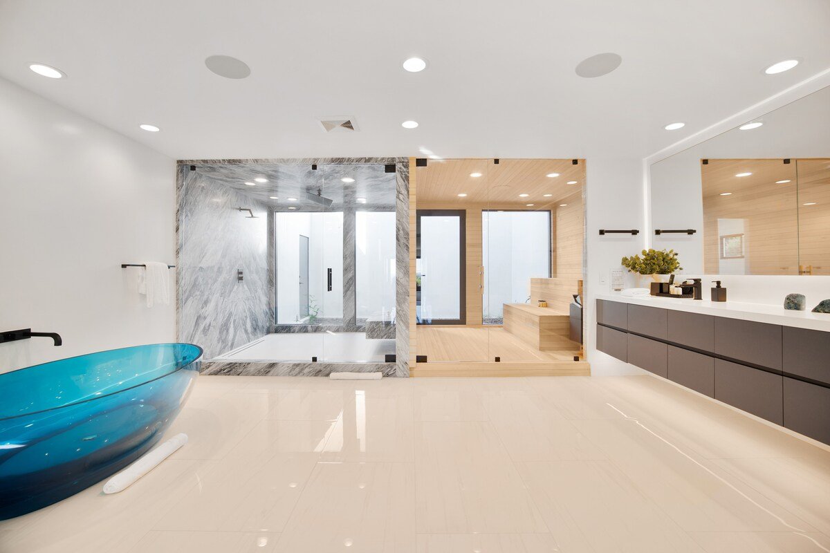 Wake Up to the Waves in Malibu Beachfront Estate gallery image 5