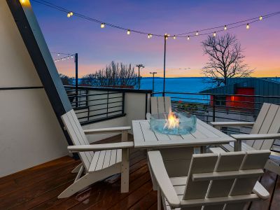 Stunning Beach+Mtn Views! Rooftop•Full AC•King Bed