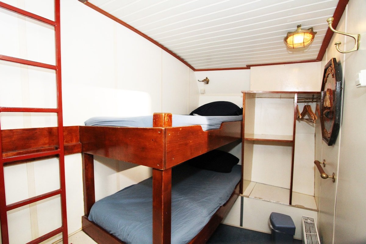 Historical sailing ship Amsterdam gallery image 5